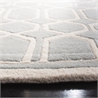 Safavieh Chatham 5' X 5' Round Wool Hand Tufted Rug in Gray / Ivory