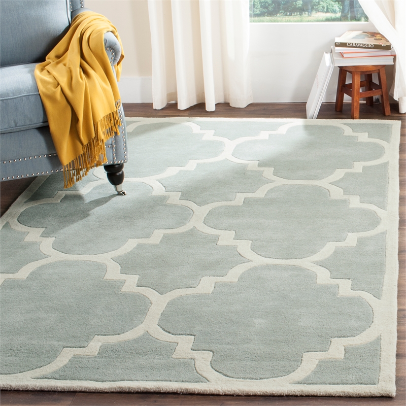 Safavieh Chatham 4' X 6' Wool Hand Tufted Rug in Gray / Ivory