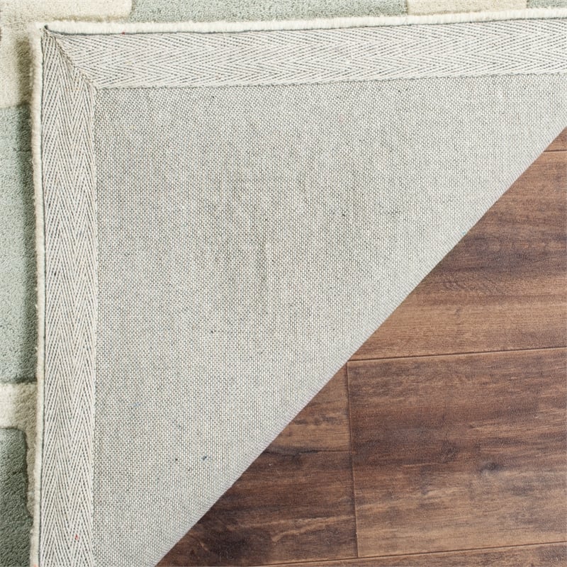 Safavieh Chatham 5' X 8' Wool Hand Tufted Rug in Gray / Ivory