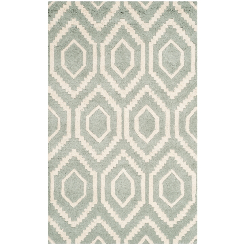 Safavieh Chatham 3' X 5' Wool Hand Tufted Rug in Gray / Ivory