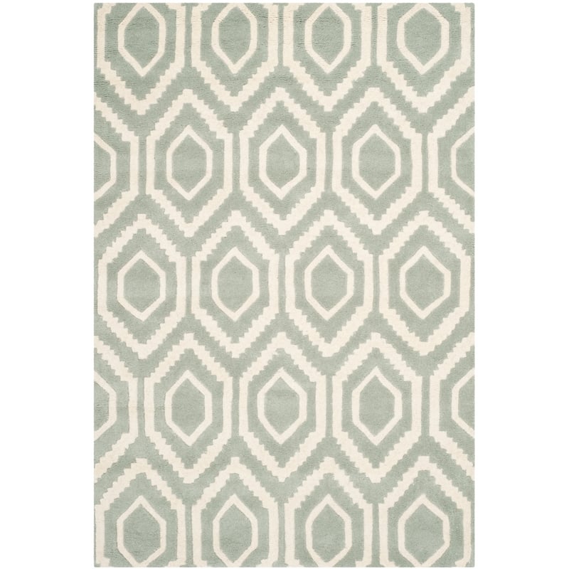 Safavieh Chatham 4' X 6' Wool Hand Tufted Rug in Gray / Ivory