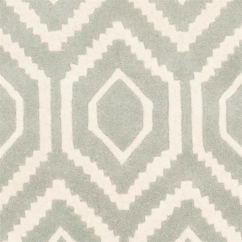 Safavieh Chatham 5' X 5' Round Wool Hand Tufted Rug in Gray / Ivory