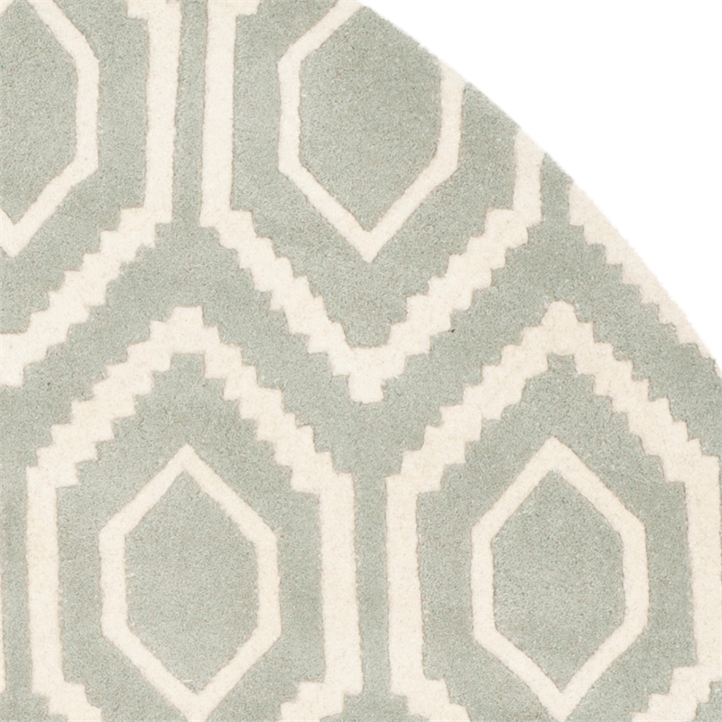 Safavieh Chatham 5' X 5' Round Wool Hand Tufted Rug in Gray / Ivory