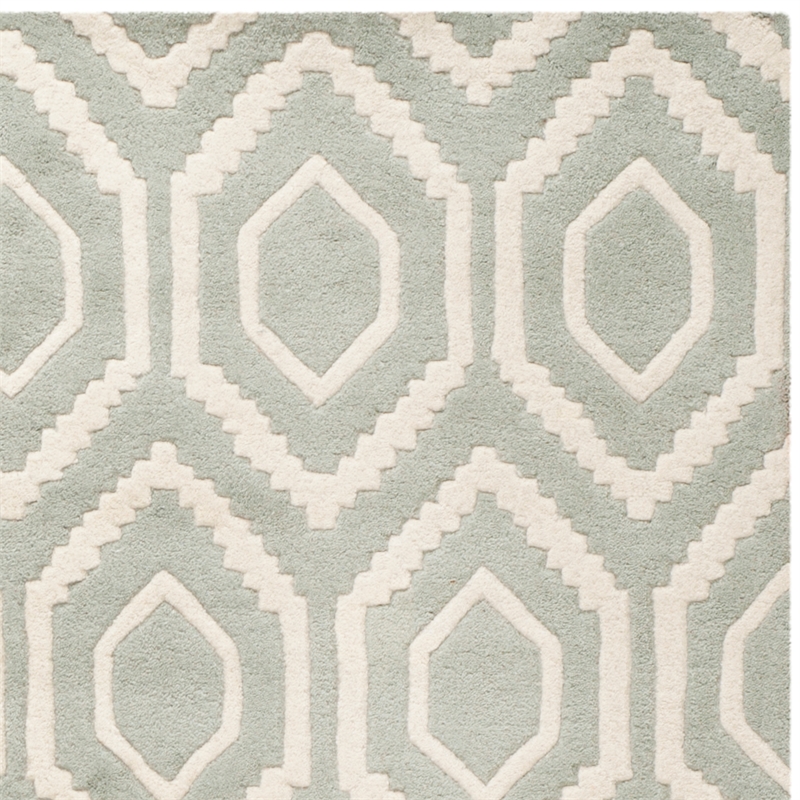 Safavieh Chatham 4' X 4'  Square Wool Hand Tufted Rug in Gray / Ivory
