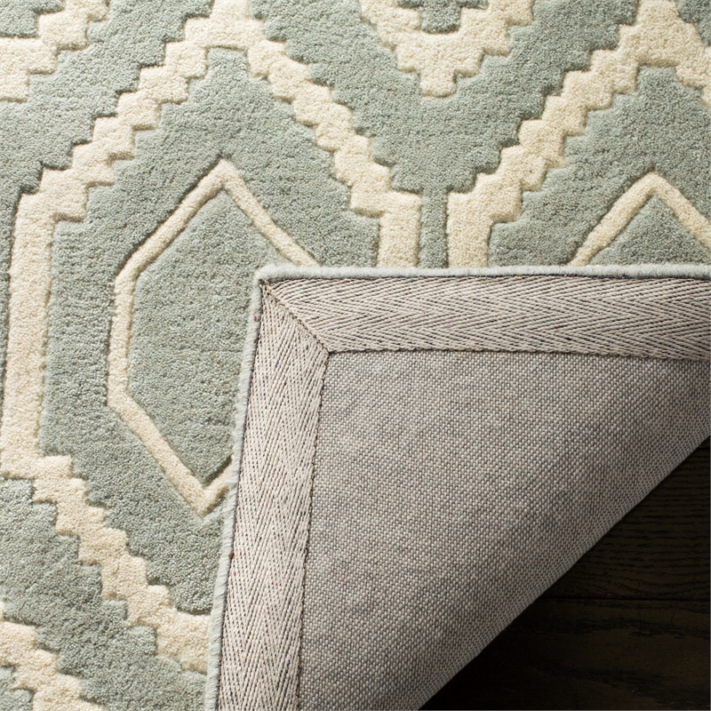 Safavieh Chatham 4' X 4'  Square Wool Hand Tufted Rug in Gray / Ivory