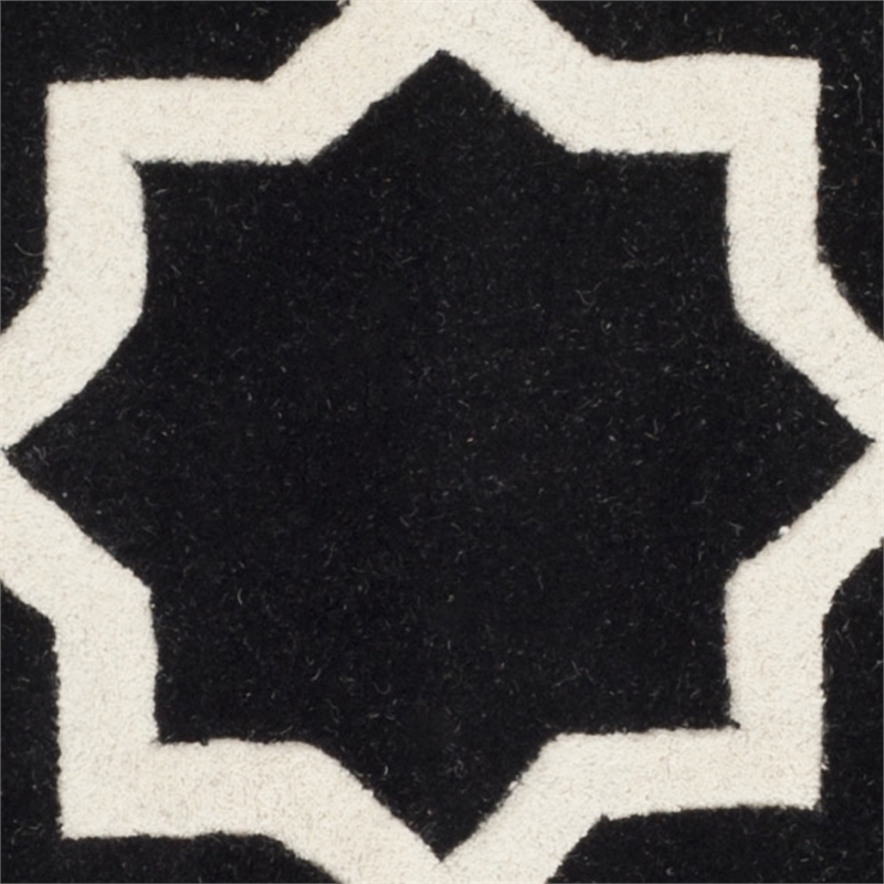 Safavieh Chatham Black Contemporary Rug - Round 7'