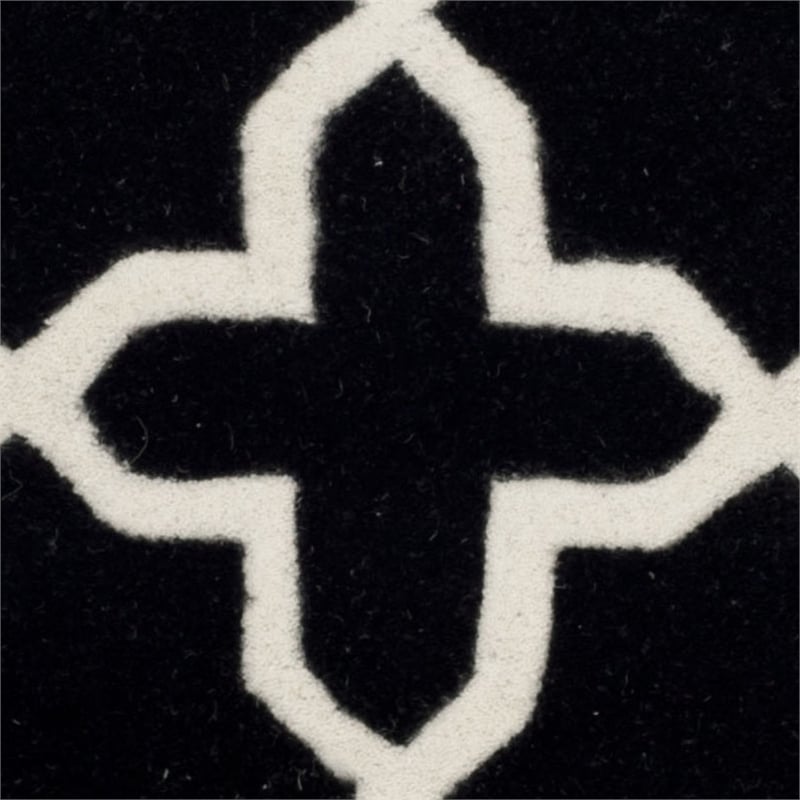 Safavieh Chatham Black Contemporary Rug - Runner 2'3