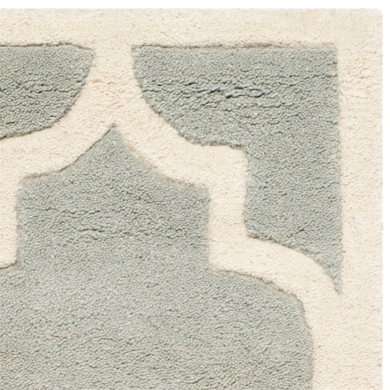Safavieh Chatham 3' X 5' Wool Hand Tufted Rug in Gray / Ivory