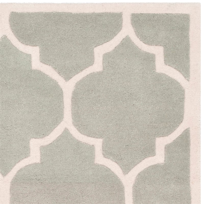 Safavieh Chatham 4' X 6' Wool Hand Tufted Rug in Gray / Ivory