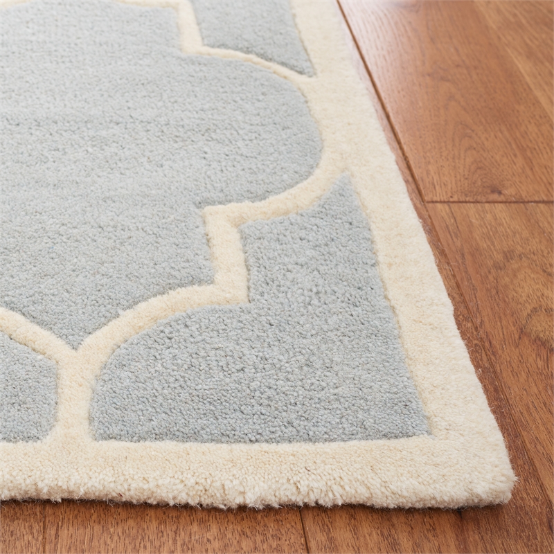 Safavieh Chatham 8' X 10' Wool Hand Tufted Rug in Gray / Ivory