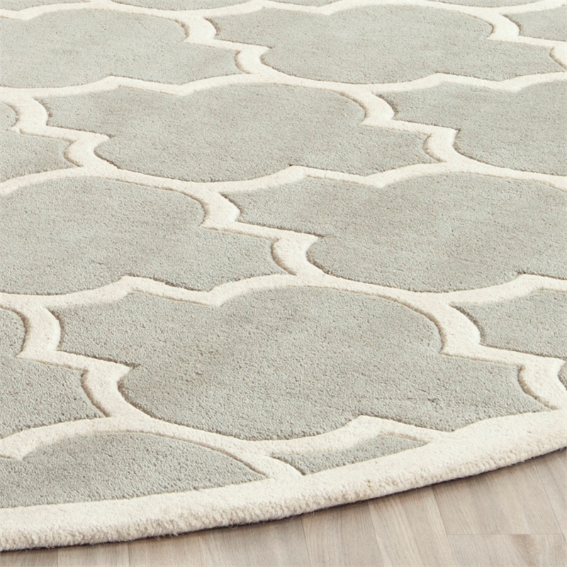 Safavieh Chatham 4' X 4'  Round Wool Hand Tufted Rug in Gray / Ivory