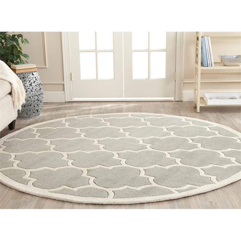 Safavieh Chatham 5' X 5' Round Wool Hand Tufted Rug in Gray / Ivory