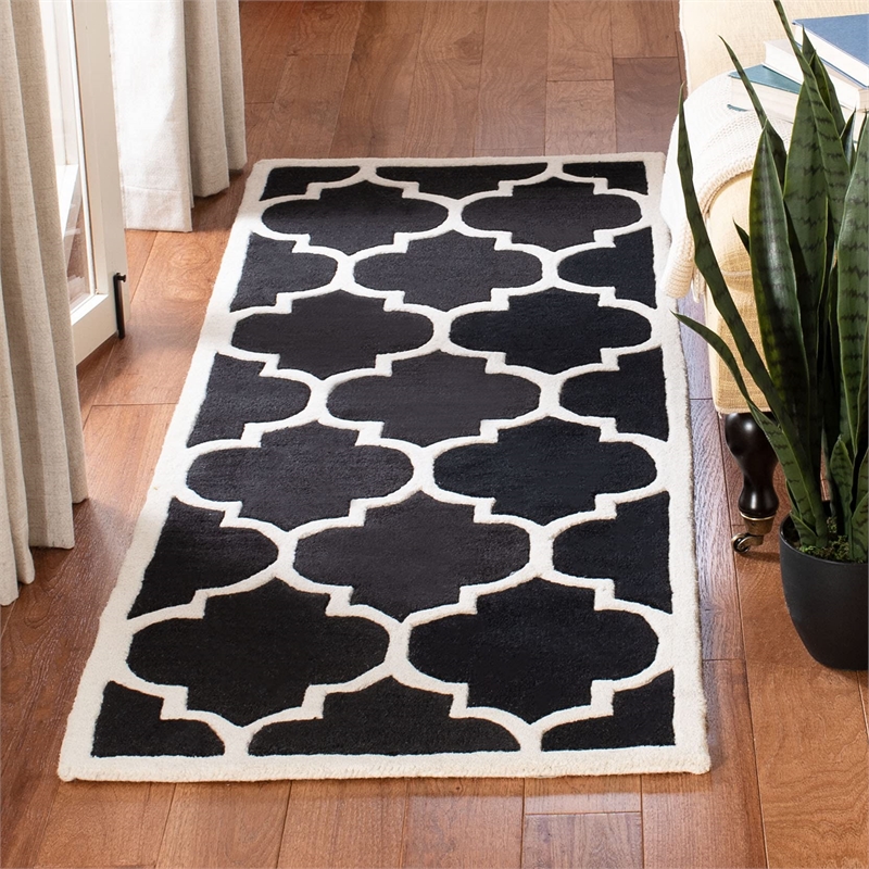 Safavieh Chatham Black Contemporary Rug - Runner 2'3