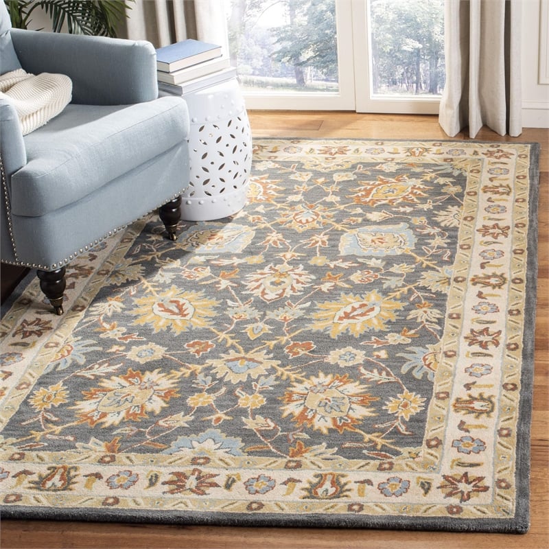 Safavieh Classic Dark Grey Traditional Rug - 4' x 6'