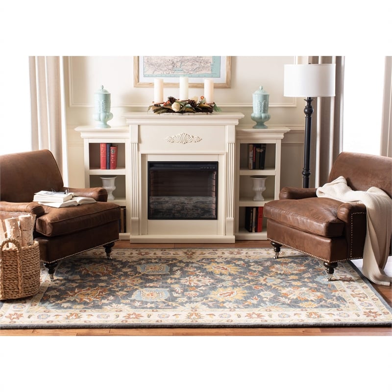 Safavieh Classic Dark Grey Traditional Rug - 4' x 6'