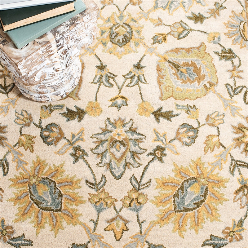 Safavieh Classic Ivory Traditional Rug - 8' x 10'