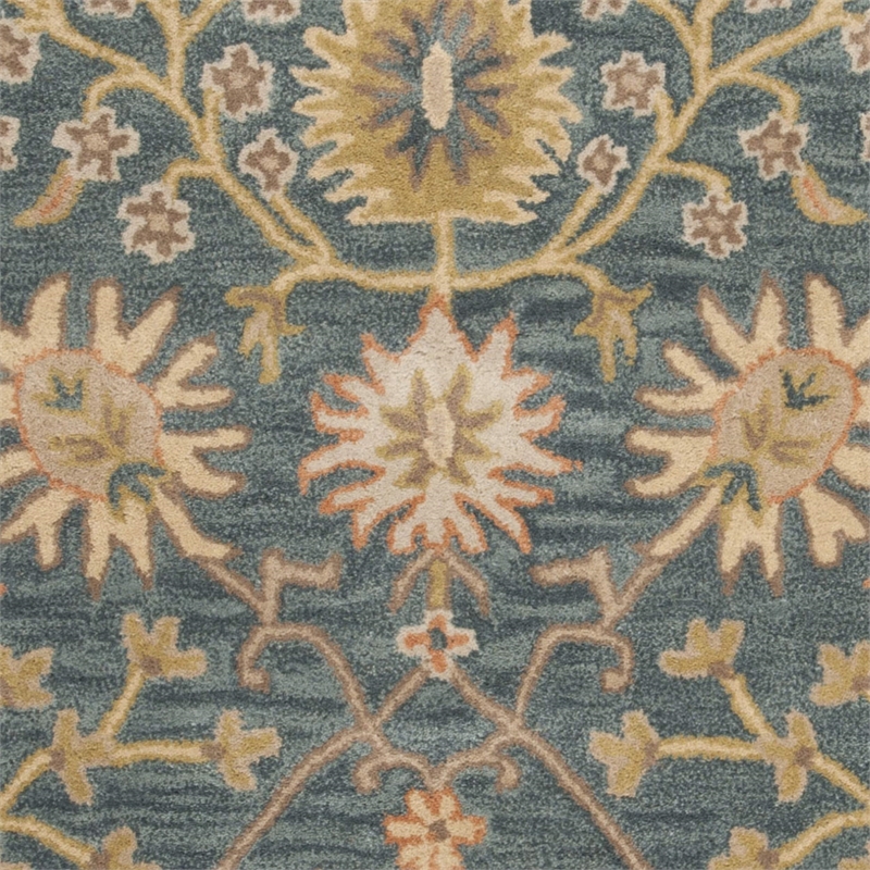 Safavieh Classic Blue Traditional Rug - 5' x 8'
