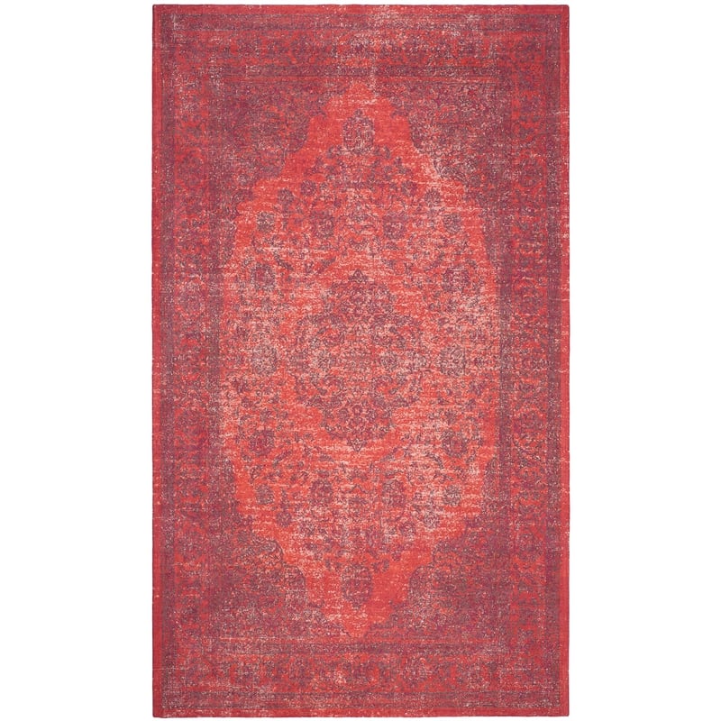 Safavieh Classic Vintage Red Traditional Rug - 4' x 6'