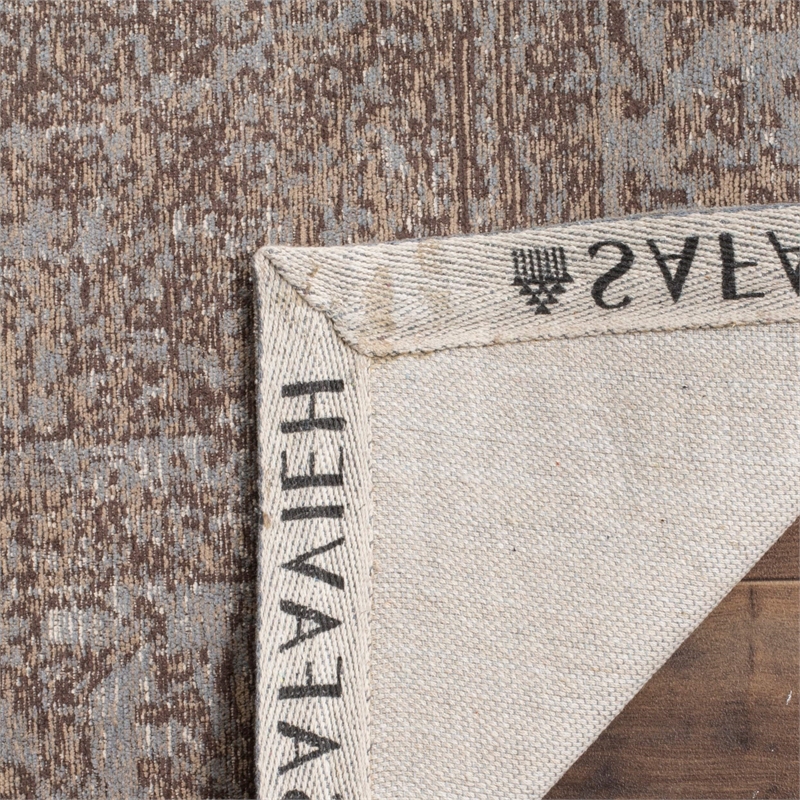 Safavieh Classic Vintage Grey Traditional Rug - 6'7