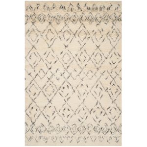 Safavieh Casablanca 5' X 8' Wool and Cotton Hand Tufted Rug in Ivory / Gray