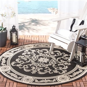 Safavieh Courtyard Black Indoor Outdoor Rug - Round 7'10&quot