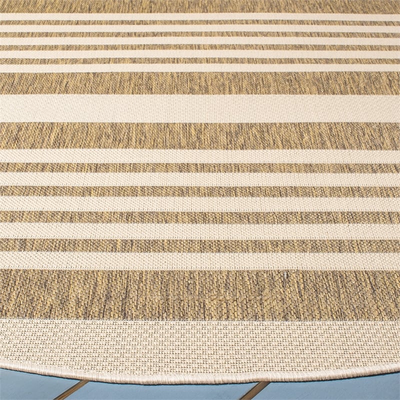 Safavieh Courtyard Brown Indoor Outdoor Rug - Round 7'10