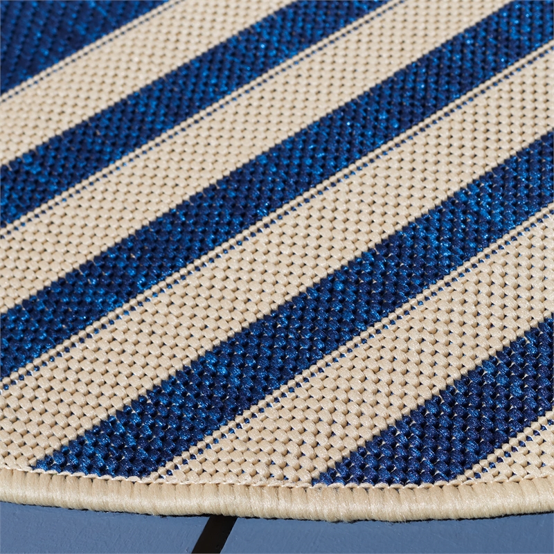 Safavieh Courtyard Navy Indoor Outdoor Rug - Round 7'10