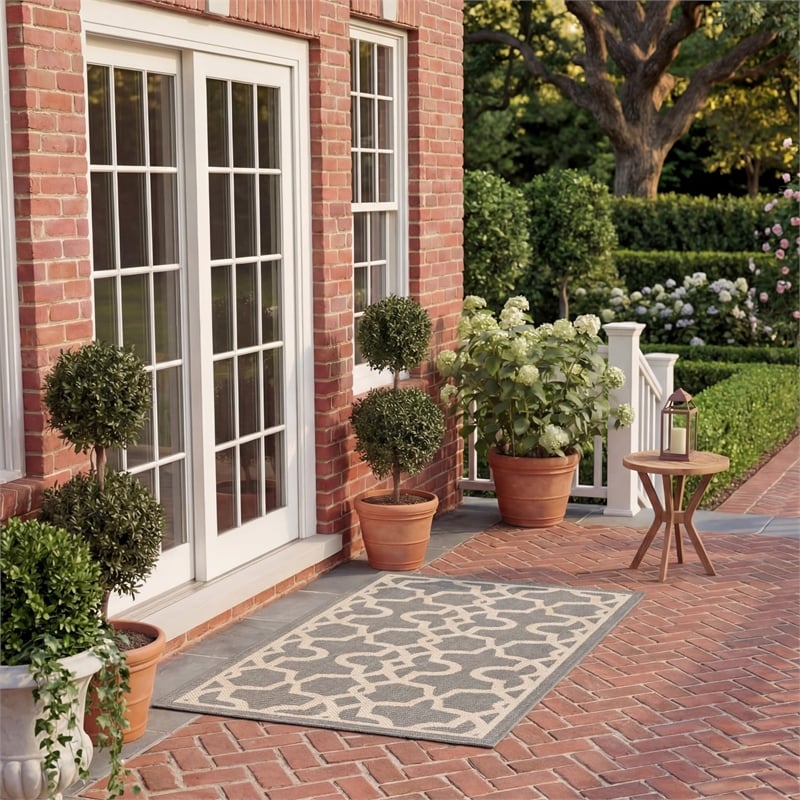 Safavieh Courtyard Grey Indoor Outdoor Rug - 2' x 3'7