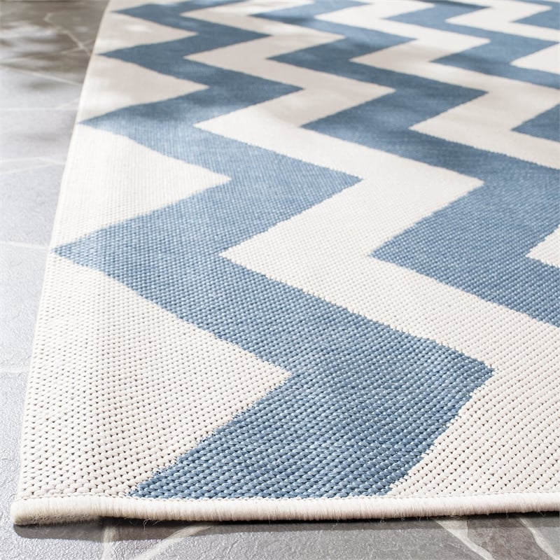 Safavieh Courtyard Blue Indoor Outdoor Rug - Square 7'10