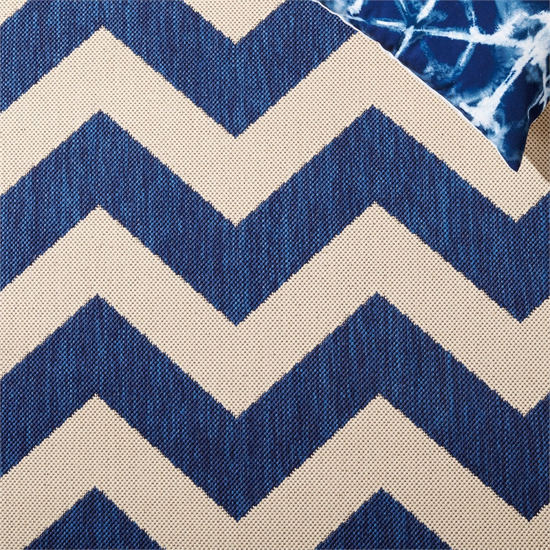 Safavieh Courtyard Navy Indoor Outdoor Rug - 6'7