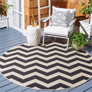 Safavieh Courtyard Black Indoor Outdoor Rug - Round 4'