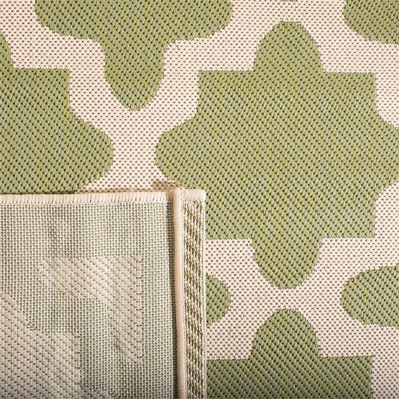 Safavieh Courtyard Green Indoor Outdoor Rug - 4' x 5'7