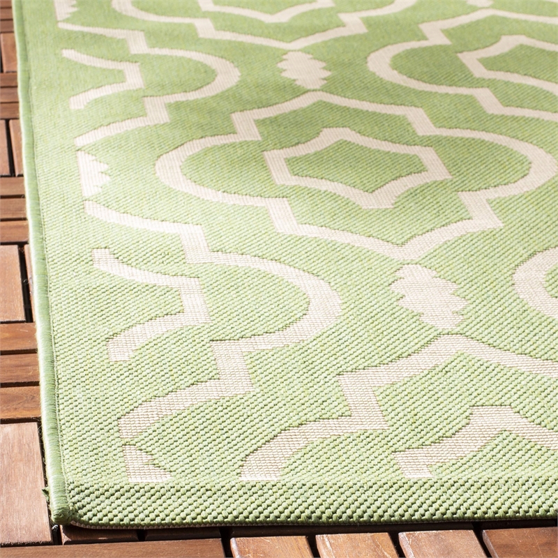 Safavieh Courtyard Green Indoor Outdoor Rug - 8' x 11'