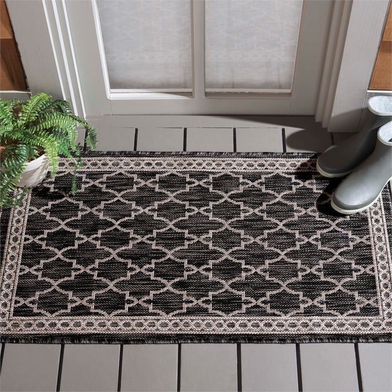 Safavieh Courtyard Black Indoor Outdoor Rug - 2' x 3'7
