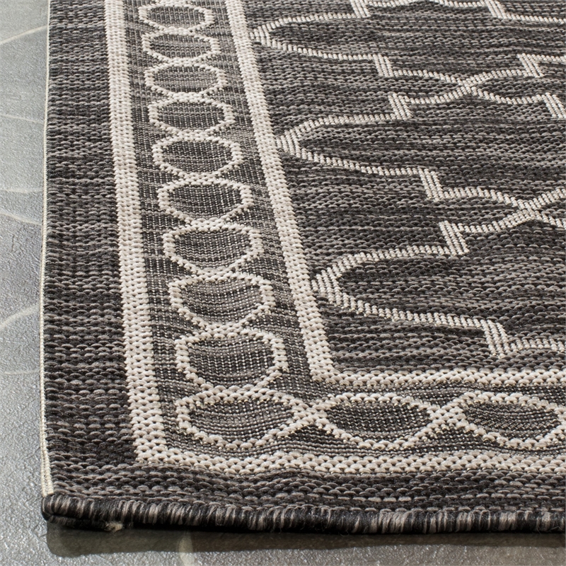 Safavieh Courtyard Black Indoor Outdoor Rug - 2'7