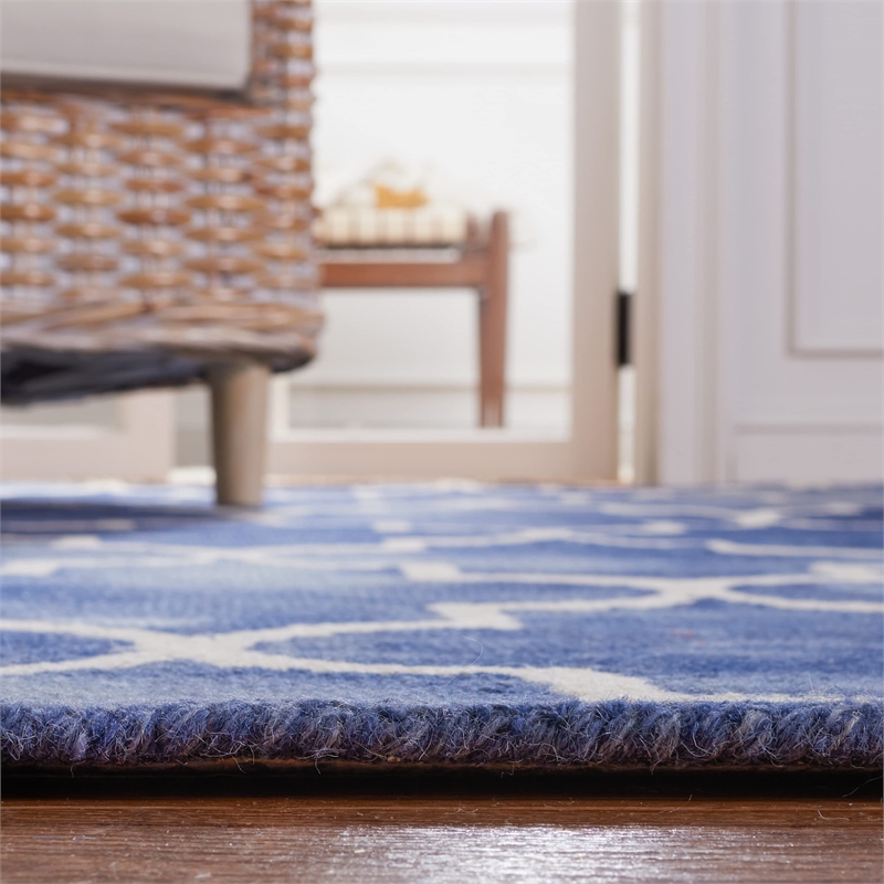 Safavieh Dip Dyed Navy Contemporary Rug - 9' x 12'