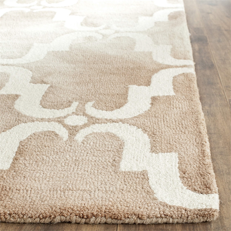 Safavieh Dip Dyed Beige Contemporary Rug - 4' x 6'