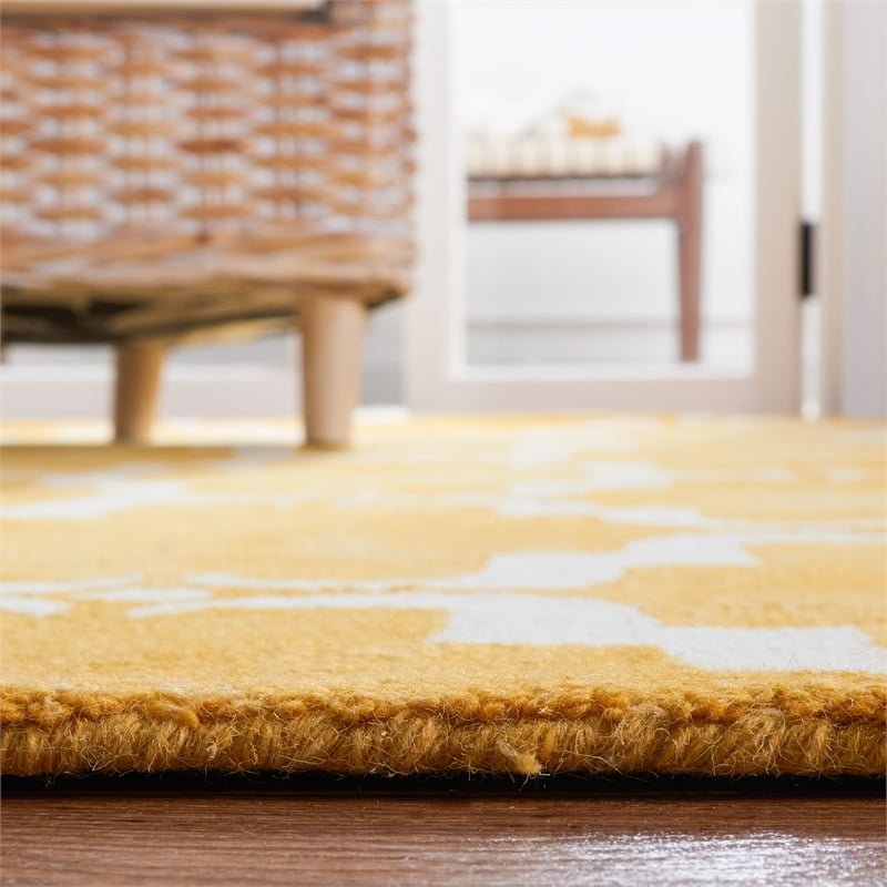 Safavieh Dip Dyed Gold Contemporary Rug - 6' x 9'