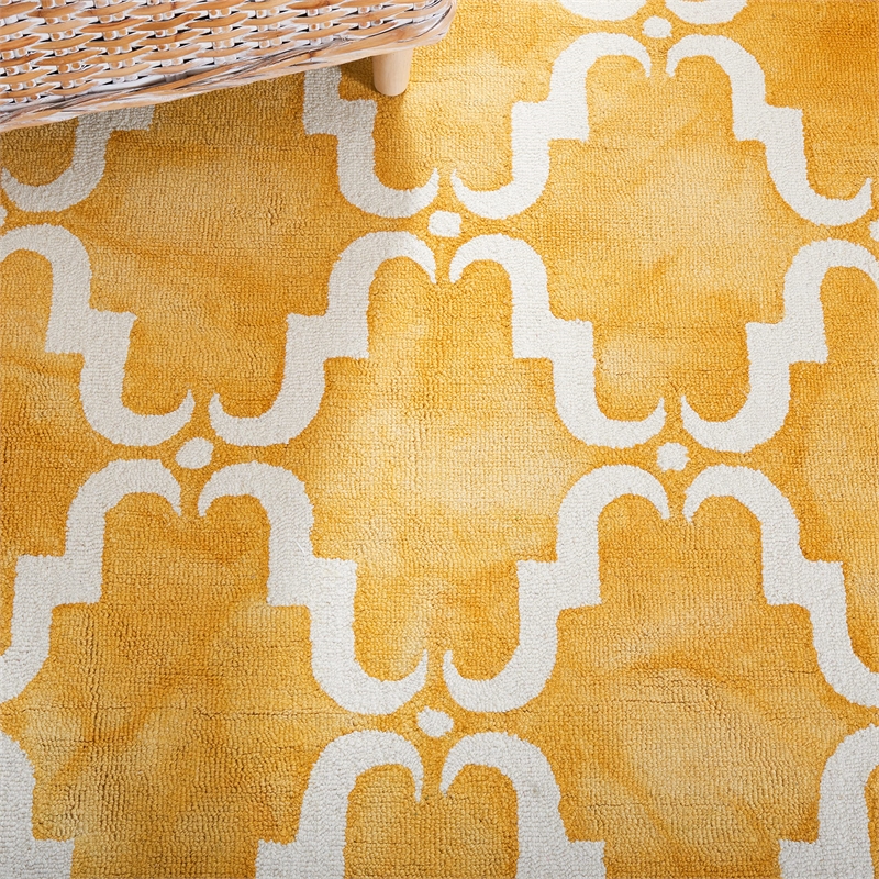 Safavieh Dip Dyed Gold Contemporary Rug - 6' x 9'