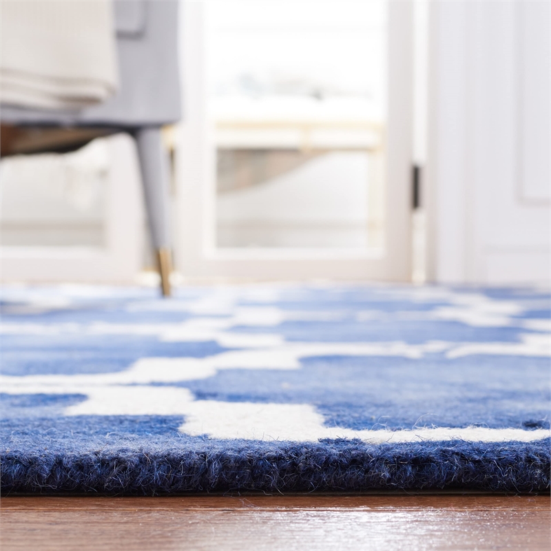 Safavieh Dip Dyed Navy Contemporary Rug - 6' x 9'