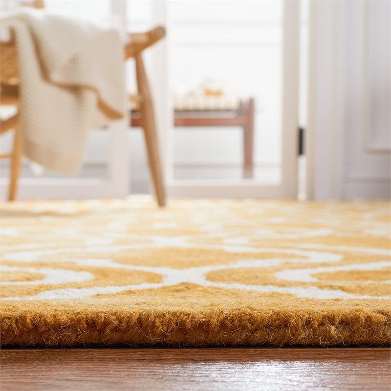 Safavieh Dip Dyed Gold Contemporary Rug - 6' x 9'