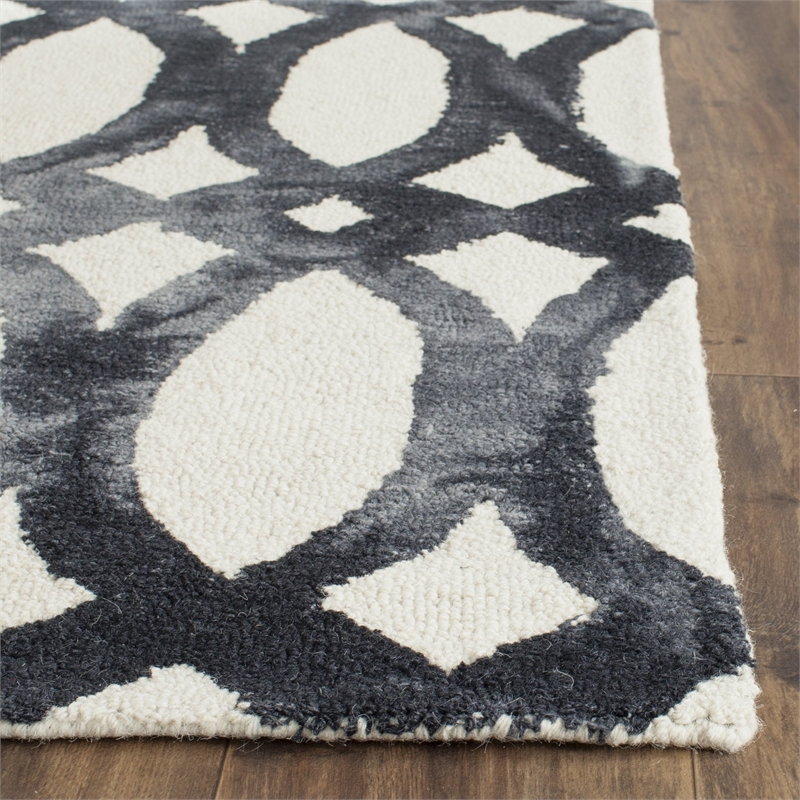 Safavieh Dip Dyed Ivory Contemporary Rug - 5' x 8'