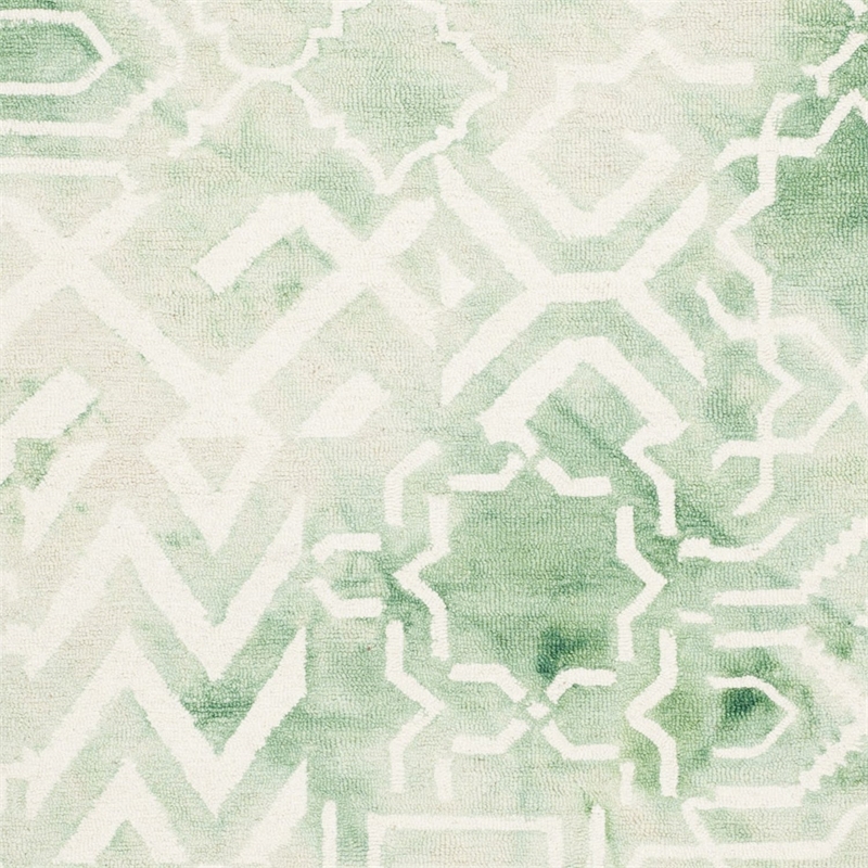 Safavieh Dip Dyed Green Contemporary Rug - Round 7'