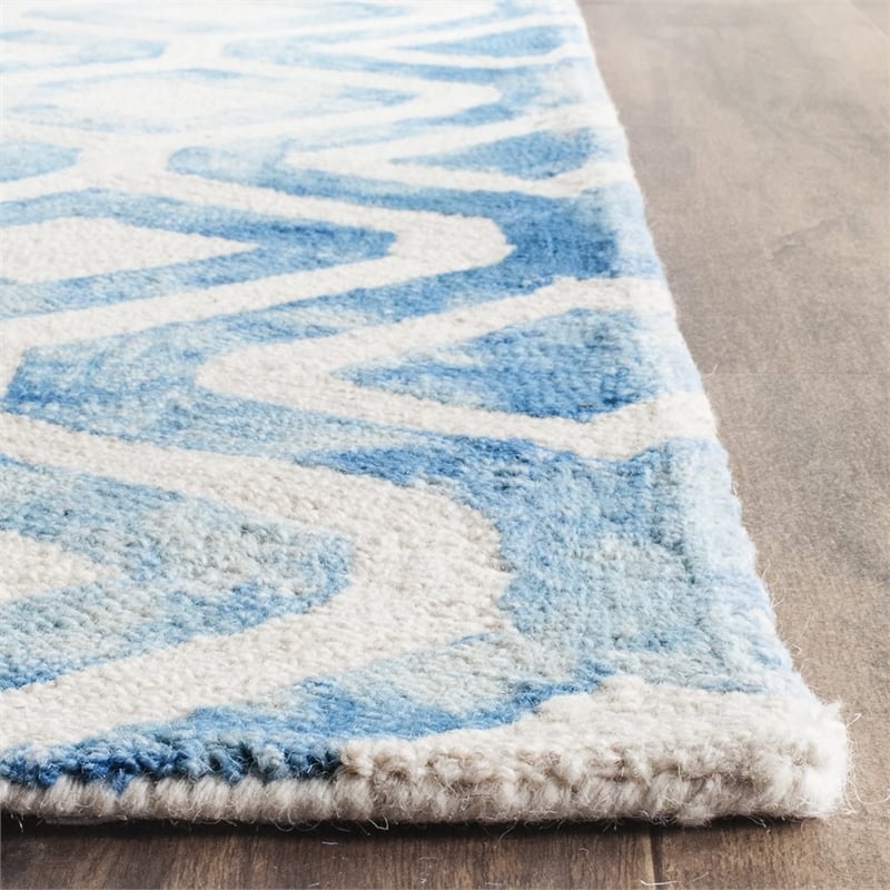Safavieh Dip Dyed Ivory Contemporary Rug - 5' x 8'