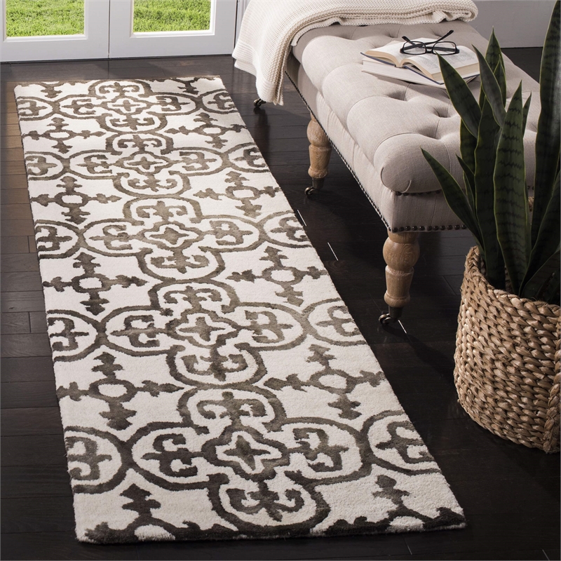 Safavieh Dip Dyed Ivory Contemporary Rug - 2'3