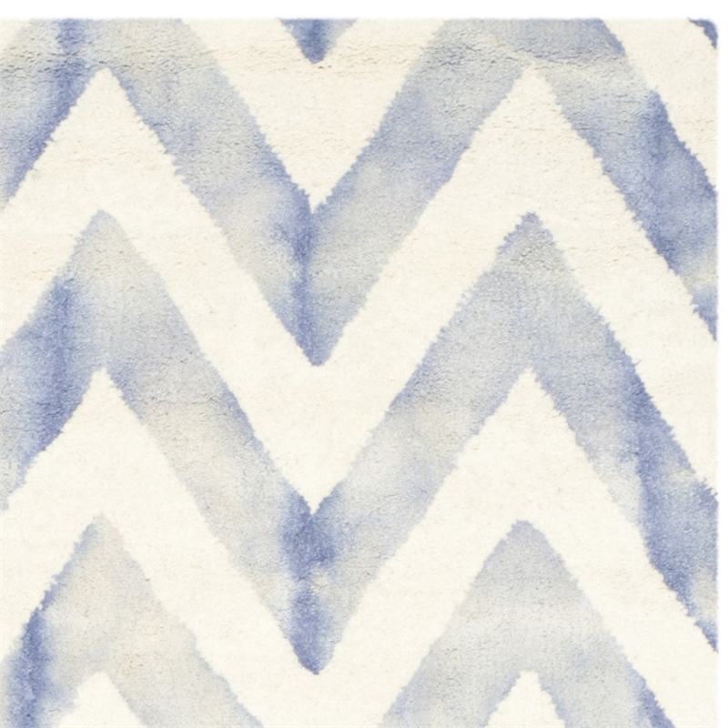 Safavieh Dip Dyed Ivory Contemporary Rug - 6' x 9'
