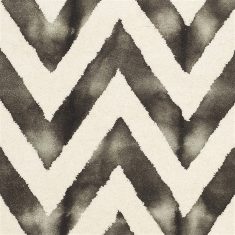 Safavieh Dip Dyed Ivory Contemporary Rug - 4' x 6'