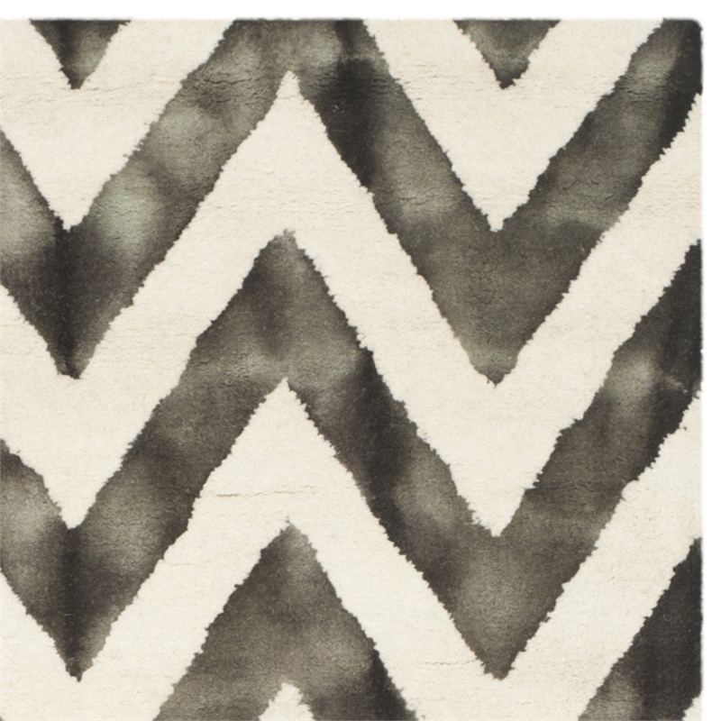Safavieh Dip Dyed Ivory Contemporary Rug - 6' x 9'