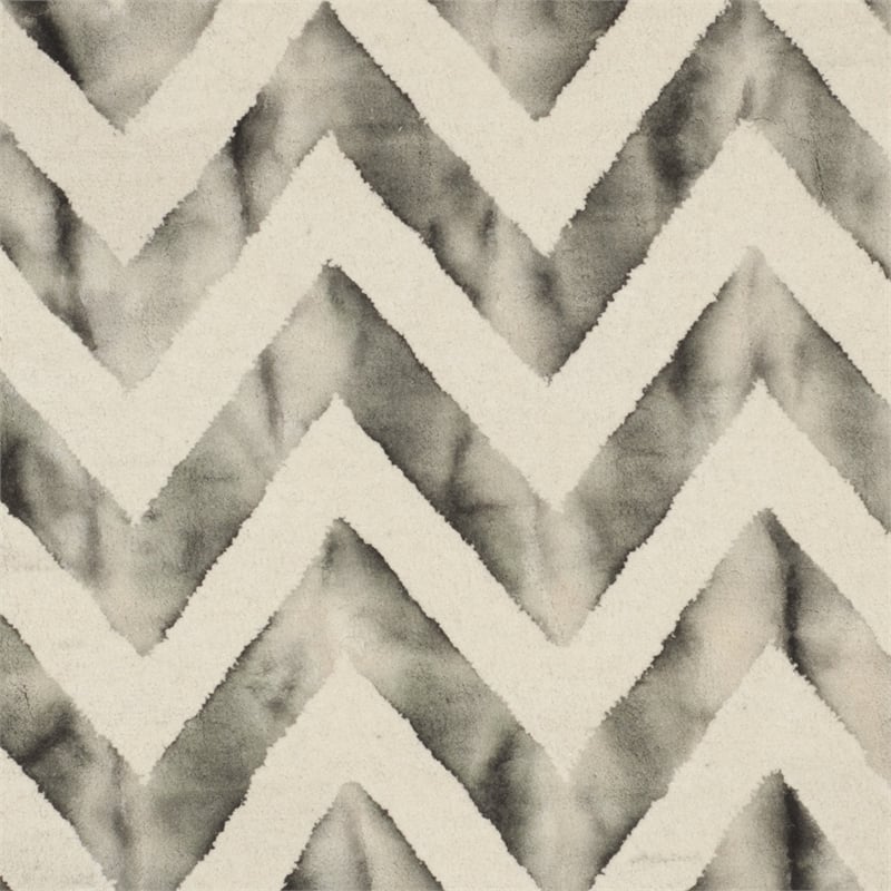 Safavieh Dip Dyed Ivory Contemporary Rug - Round 7'