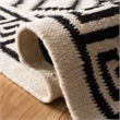Safavieh Dhurries Ivory Contemporary Rug - 5' x 8'